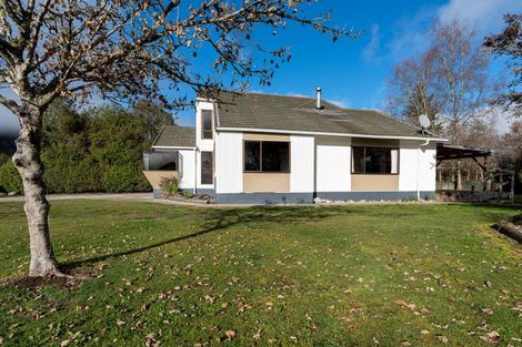 Photo of property in 21 Grey Street, Murchison, 7007