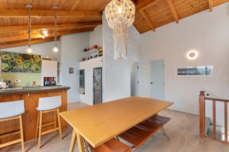 Photo of property in 122 Tuna Place, Onemana, Whangamata, 3691