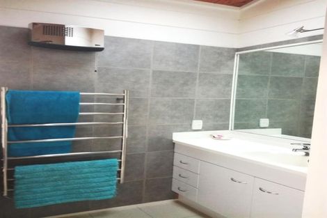 Photo of property in 112 Manly Street, Paraparaumu Beach, Paraparaumu, 5032