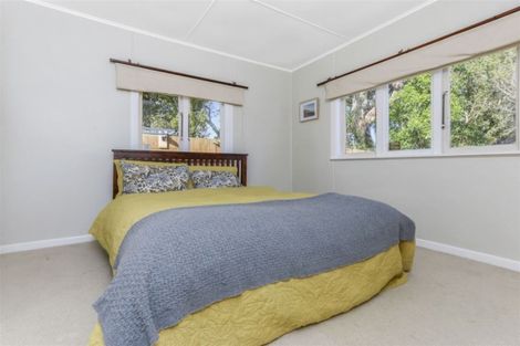 Photo of property in 743 Swanson Road, Swanson, Auckland, 0612