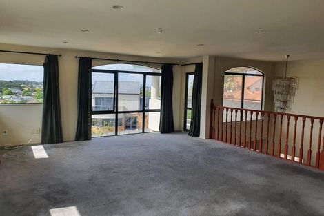 Photo of property in 3 Boeing Place, Goodwood Heights, Auckland, 2105