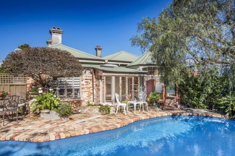 Photo of property in 11 Rattray Street, Devonport, Auckland, 0624