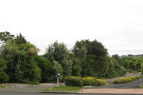 Photo of property in 17 Buttercup Place, Waimauku, 0812