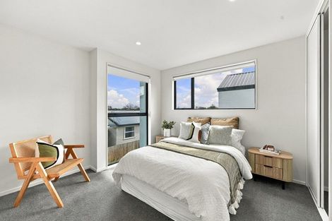 Photo of property in 2/233 Edgeware Road, Edgeware, Christchurch, 8013