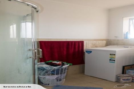 Photo of property in 3/320 Pakuranga Road, Pakuranga Heights, Auckland, 2010