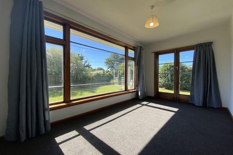 Photo of property in 32 Jennifer Street, Bryndwr, Christchurch, 8053
