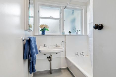 Photo of property in 101 Waihora Crescent, Waitangirua, Porirua, 5024