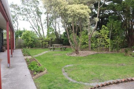 Photo of property in 64 Summerhill Drive, Fitzherbert, Palmerston North, 4410