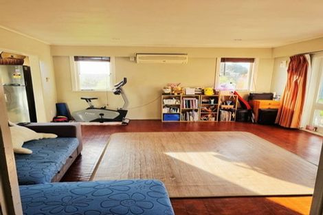 Photo of property in 23 Arrow Road, Forrest Hill, Auckland, 0620