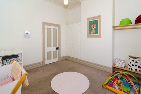 Photo of property in 144 South Road, Caversham, Dunedin, 9012