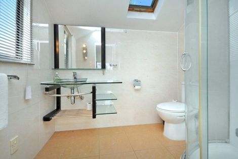 Photo of property in 2/194 Shirley Road, Papatoetoe, Auckland, 2025