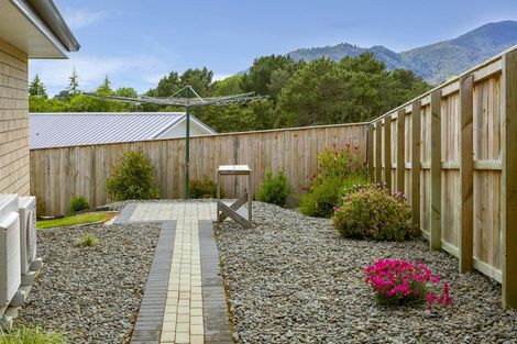 Photo of property in 45 Botanical Heights Drive, Waipahihi, Taupo, 3330