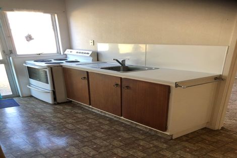 Photo of property in 49 Sherwood Avenue, Te Atatu South, Auckland, 0610