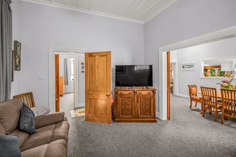 Photo of property in 125 Shakespeare Road, Bluff Hill, Napier, 4110