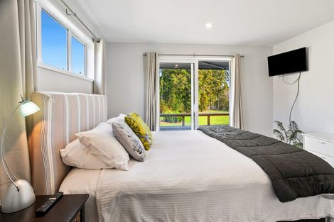 Photo of property in 76 Riddell Road, Kerikeri, 0230