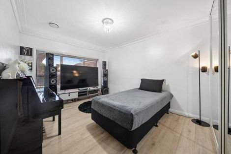 Photo of property in 3 Mckean Avenue, Manurewa, Auckland, 2102