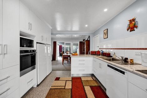 Photo of property in 234 Bridge Street, Eltham, 4322