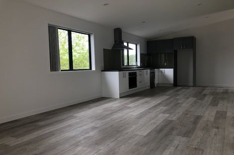 Photo of property in 106 Archers Road, Glenfield, Auckland, 0629