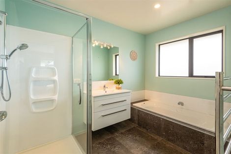 Photo of property in 17 Gosling Crescent, Halswell, Christchurch, 8025