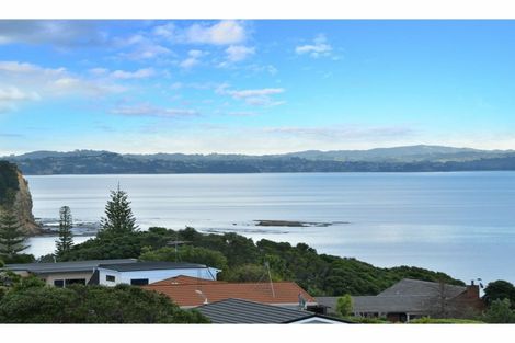Photo of property in 59 Pacific Parade, Army Bay, Whangaparaoa, 0930