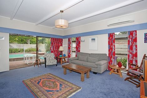 Photo of property in 5 Rushgreen Avenue, Pahurehure, Papakura, 2113