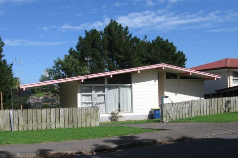 Photo of property in 6 Hanui Place, Massey, Auckland, 0614