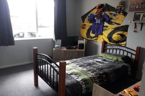 Photo of property in 77 Pasadena Crescent, Totara Park, Upper Hutt, 5018