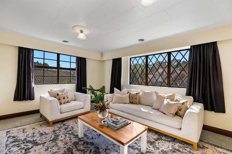 Photo of property in 5 Aiken Road, Saint Johns Hill, Whanganui, 4501
