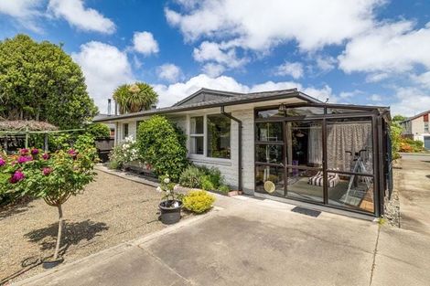 Photo of property in 32 Bucknell Street, Sockburn, Christchurch, 8042