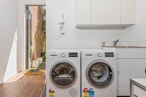 Photo of property in 28 Rangihina Road, Hobsonville, Auckland, 0616