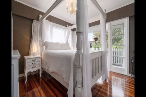 Photo of property in 94 Colwill Road, Massey, Auckland, 0614