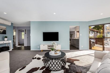 Photo of property in 6 Shackle Lane, Whitby, Porirua, 5024