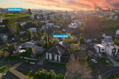 Photo of property in 6d Buisson Glade, West Harbour, Auckland, 0618