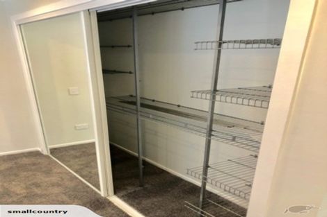 Photo of property in 2/180 Coronation Road, Hillcrest, Auckland, 0627