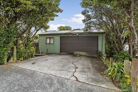 Photo of property in 21 Helston Road, Johnsonville, Wellington, 6037