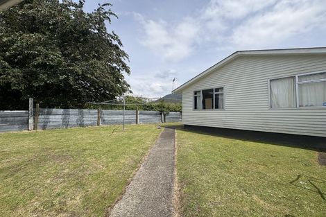 Photo of property in 30 Tania Crescent, Western Heights, Rotorua, 3015