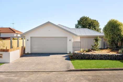 Photo of property in 3 Mcleod Mews, Rototuna, Hamilton, 3210