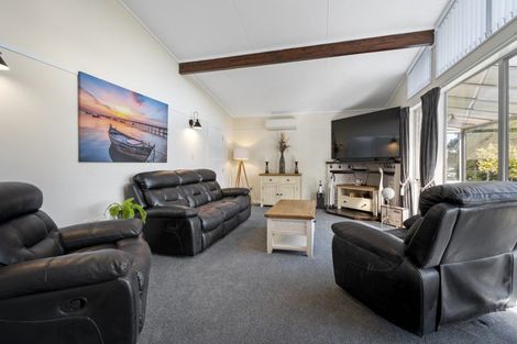 Photo of property in 2 Palliser Place, Milson, Palmerston North, 4414