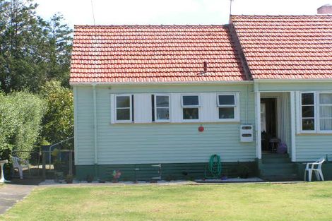 Photo of property in 13 Fairfax Avenue, Northcote, Auckland, 0627