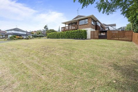 Photo of property in 70 Aberfeldy Avenue, Highland Park, Auckland, 2010