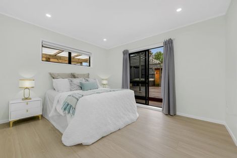 Photo of property in 3 Mimosa Place, Half Moon Bay, Auckland, 2012