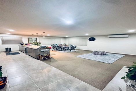 Photo of property in 233 Alec Craig Way, Gulf Harbour, Whangaparaoa, 0930