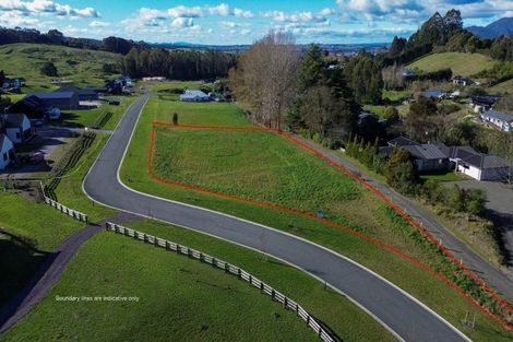 Photo of property in 2 Willow Lane, Acacia Bay, 3385