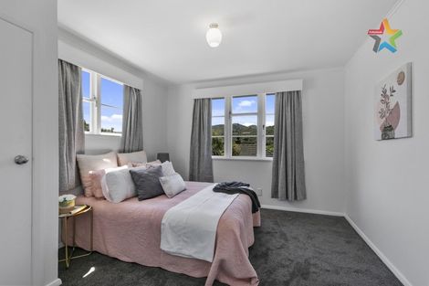 Photo of property in 13 Boyd Grove, Naenae, Lower Hutt, 5011