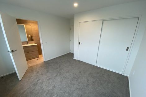 Photo of property in 35a Crestview Rise, Papakura, 2110