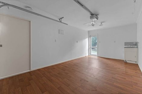 Photo of property in 16 Drummond Drive, Ranui, Auckland, 0612