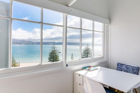 Photo of property in 218 Oriental Parade, Oriental Bay, Wellington, 6011