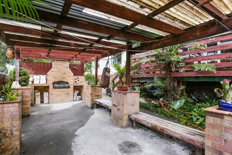 Photo of property in 103a Woodglen Road, Glen Eden, Auckland, 0602