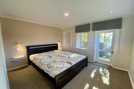 Photo of property in 112 Eden Street, Island Bay, Wellington, 6023