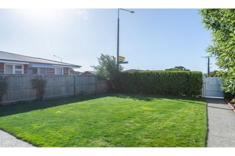 Photo of property in 32 Edgeware Road, St Albans, Christchurch, 8014